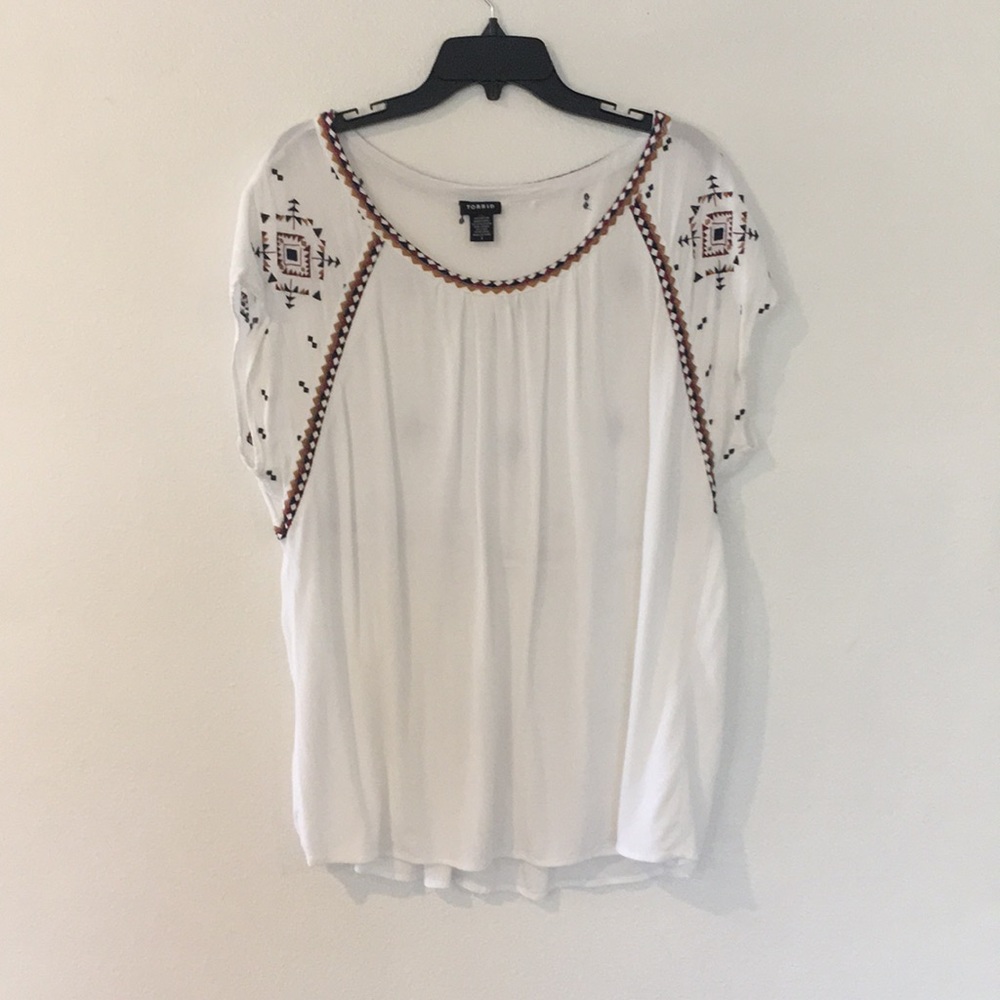 Torrid size 1 embroidered top